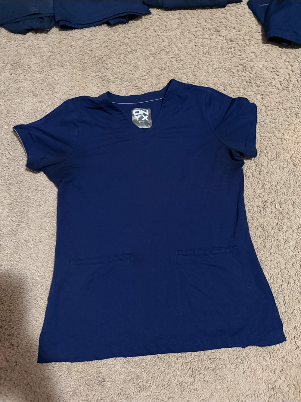 Onyx by helping hands Navy Short Sleeve scrub V-Neck Tee with Front Pockets